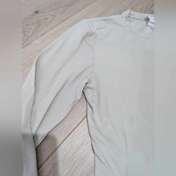 Lululemon Wundermost Ultra-Soft Nulu Crewneck Long-Sleeve Shirt Bone - Picture 3 of 9